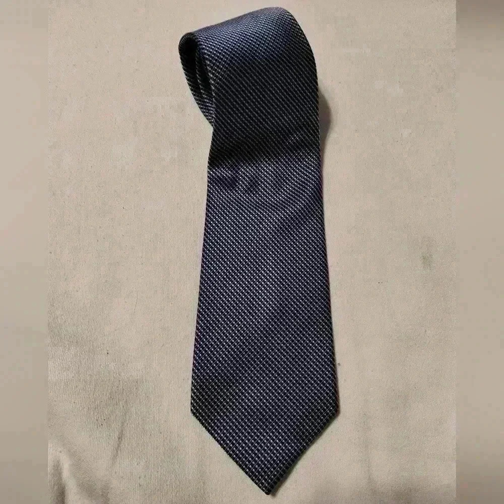 Eagle Shirtmakers Blue Polka Dot Tie